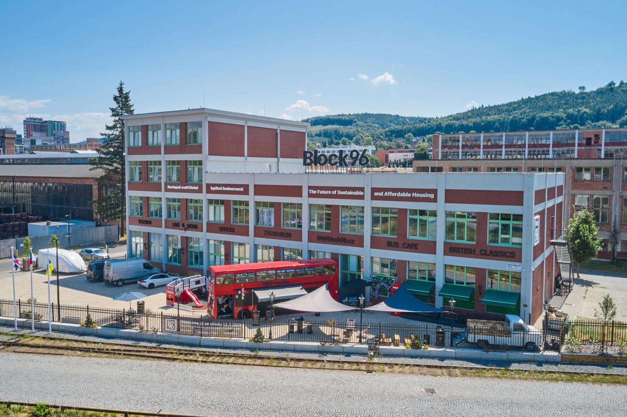 Block 96 Apartments Zlín Exterior foto